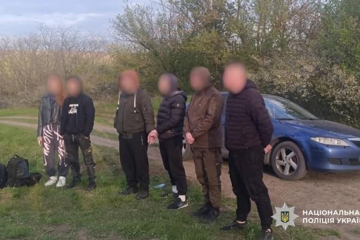 На Одещині викрили 25-річного військовослужбовця з іншої області у сприянні незаконному переправленню чоловіків через кордон 