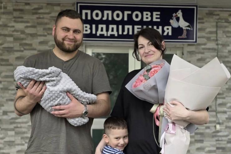 На Одещині у родині прикордонників народилася донечка Аміра