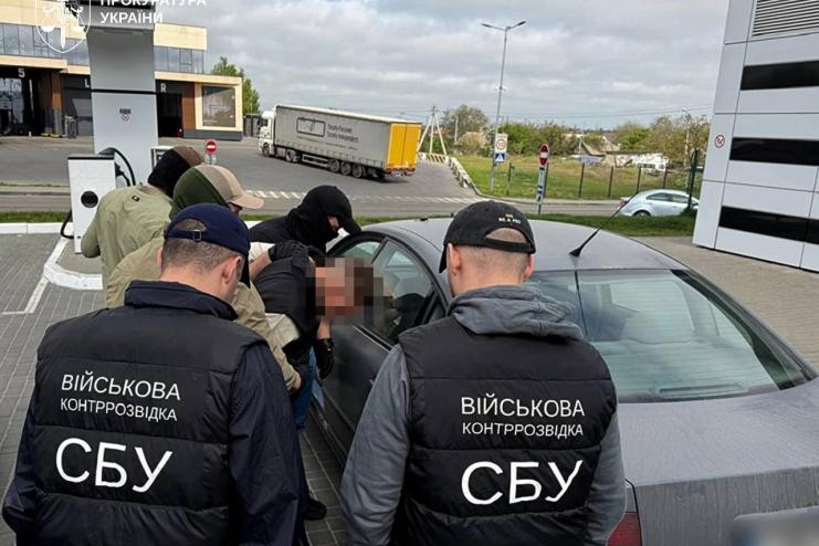В Одесі затримали посадовця ЗСУ, якого підозрюють у вимаганні хабаря за приймання продуктів для військових