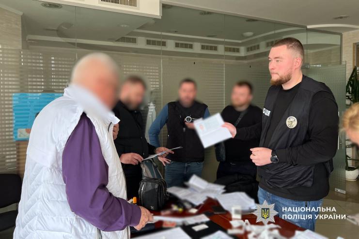 В Одесі викрили схему продажу фіктивних медичних довідок для моряків: затримано директора медцентру