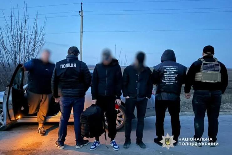 В Одесі судитимуть чоловіка, який допомагав військовозобов’язаним незаконно перетинати кордон