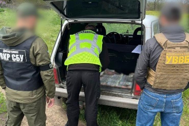 Спланували втечу та запропонували $15 тисяч хабаря: на Одещині затримали трьох чоловіків