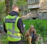 В Одесі викрили 54-річного чоловіка у збуті наркотиків та зберіганні зброї