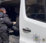Вісім з половиною років позбавлення волі та конфіскація майна: в Одесі засуджено чоловіка за розбій на літню жінку