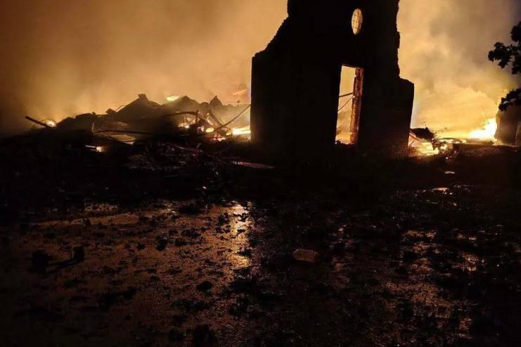 росія атакувала кіностудію імені Олександра Довженка в Києві: знищено найбільшу і найстарішу костюмну колекцію України