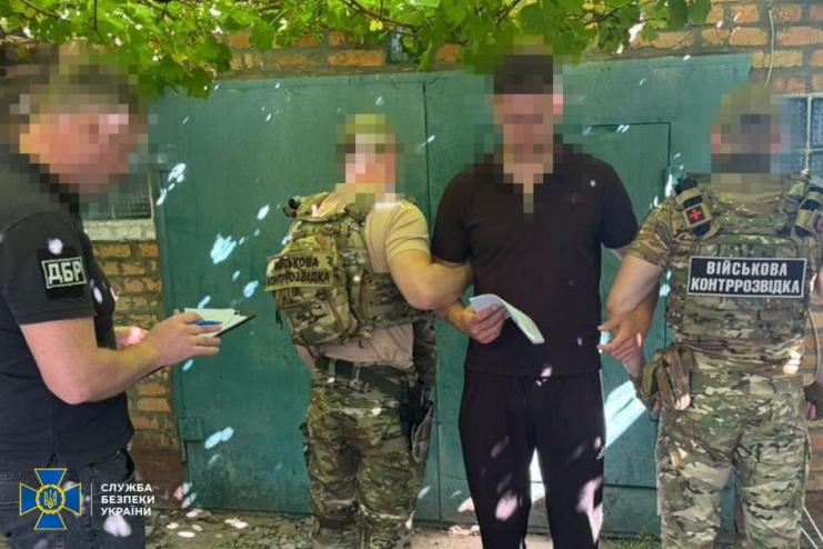 Військовослужбовцю, який співпрацював із ворогом у колонії, оголошено підозру