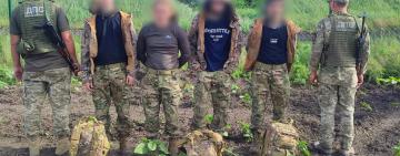 У камуфляжі та з кусачками: на Одещині прикордонники затримали чотирьох киян під час спроби перетину кордону
