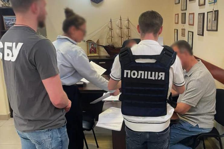 Слідчі поліції повідомили про підозру колишньому посадовцю Одеської міськради, який завищив вартість квартир для дітей-сиріт на 11,4 млн грн