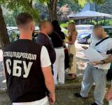 Елітна нерухомість за підробленими підписами в Одесі викрили рейдерську схему адвоката нотаріуса та держреєстратора