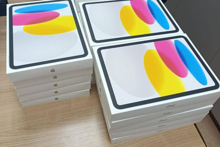 На митниці в Одещині виявили незадекларовану партію Apple iPad