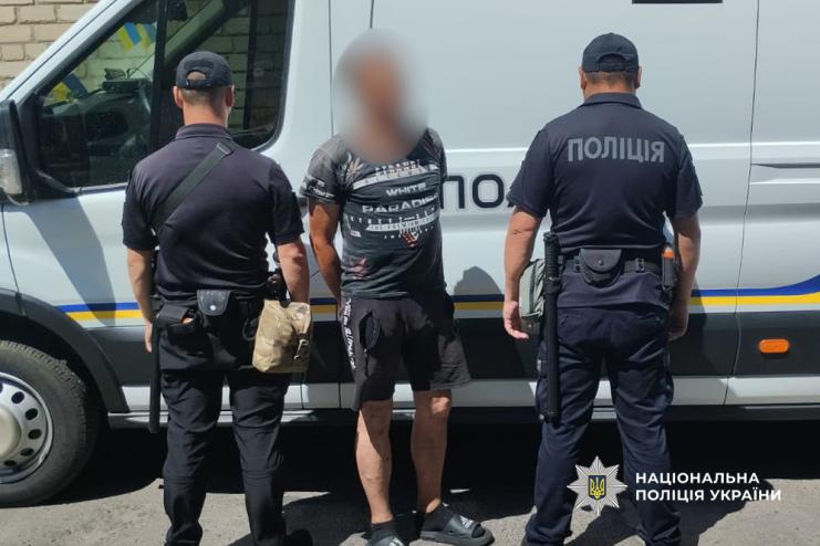 На Одещині нетверезий чоловік кинув гранату в бік підлітків: поранено 13-річну дитину