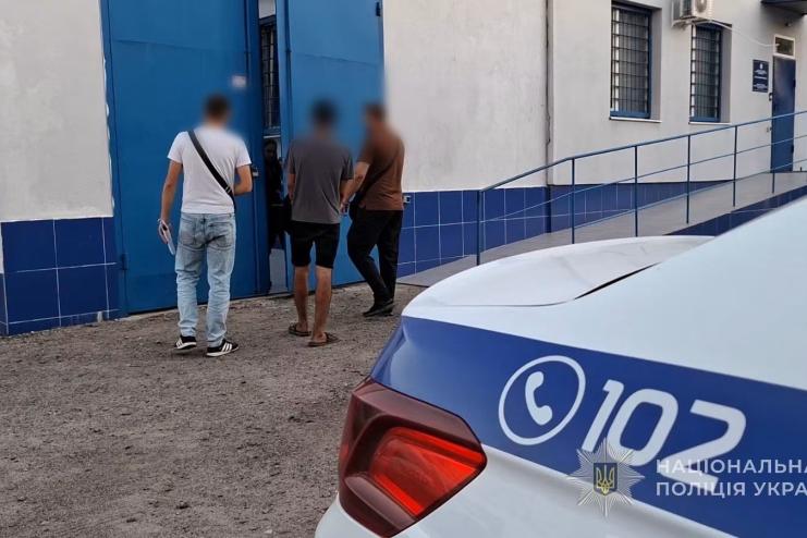 На Одещині поліцейські затримали зловмисника, який через державну грошову допомогу скоїв розбій на матір загиблого військовослужбовця
