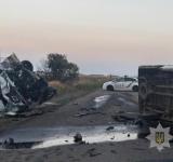Потрійна автотроща на трасі Одеса-Миколаїв: троє загиблих, ще восьмеро людей у лікарні