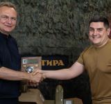 Мер Львова відвідав 122-гу бригаду ТрО Одещини: військовим передадуть дрони-перехоплювачі