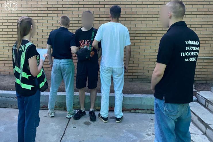 За 1400 доларів США обіцяв «вирішити питання» з ТЦК: в Одесі судитимуть 20-річного молодика