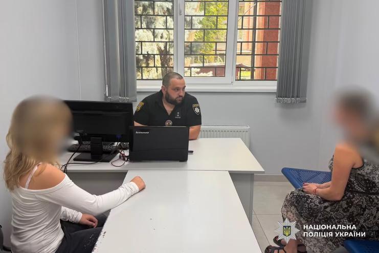 Одеські ювенальні поліцейські встановлюють обставини двох інцидентів між підлітками