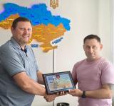 У Болградській РВА вручили подяку від військових керівникові підприємства «ВІТАЛ-ПРОФІ»