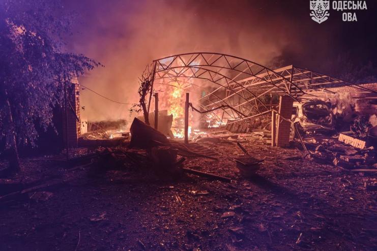 Ворожий безпілотник влучив у приватний будинок на півдні Одещини