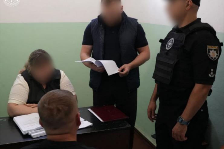 На Одещині за підозрою у зніманні порнографії затримано матір та її співмешканця