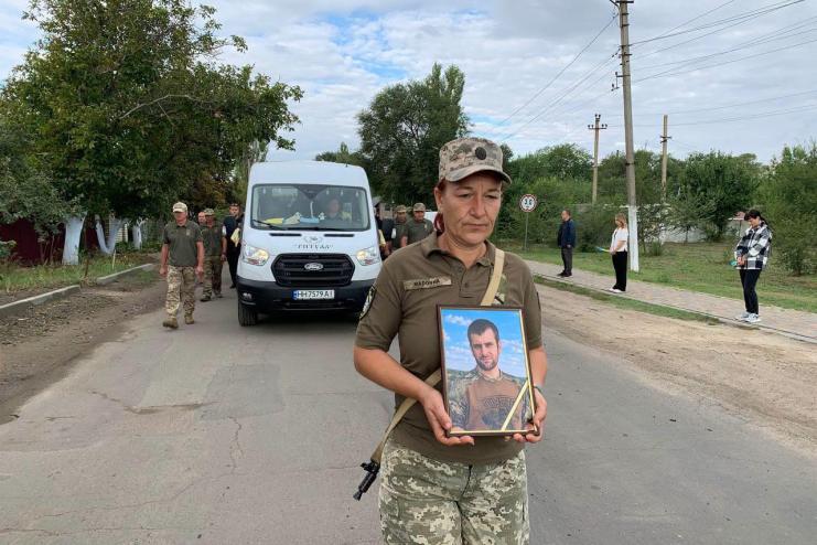 Арцизька громада провела в останню путь Захисника Степана Пальонова