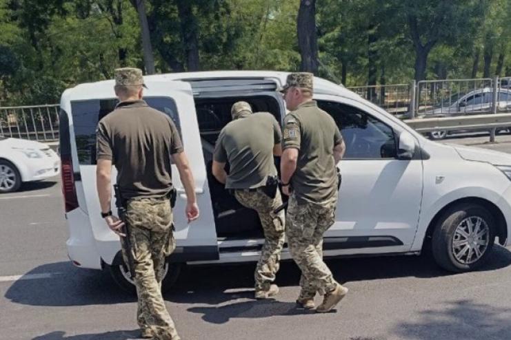 В Одесі військовослужбовця ТЦК засудили до 7 років за викрадення та катування чоловіків