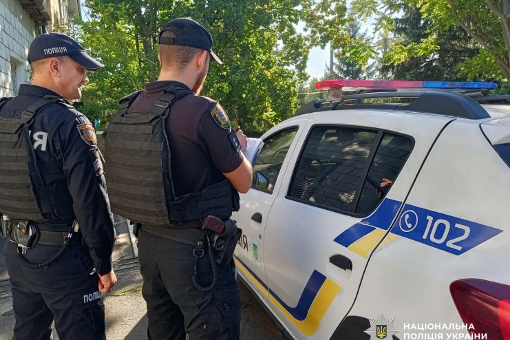 Смертельні ревнощі на Арцижчині: чоловік застрелив дружину та поранив власника будинку, після чого переховувався на вівчарні